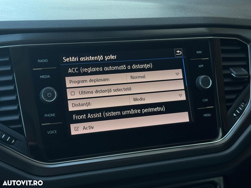 Volkswagen T-Roc - 12