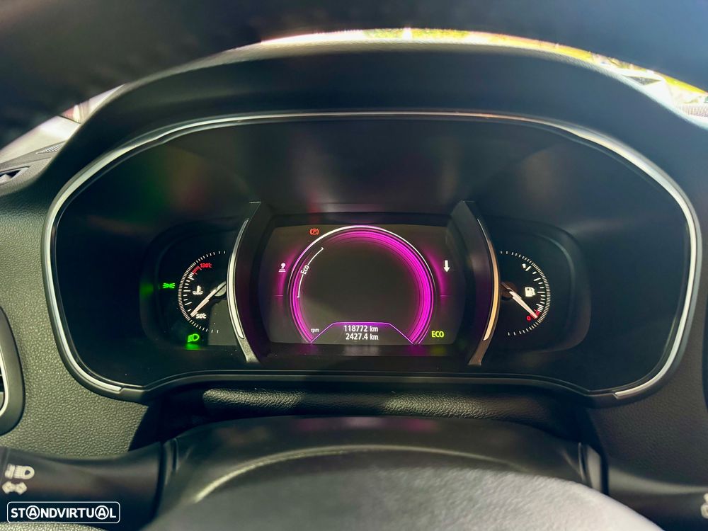 Renault Mégane ENERGY TCe 100 INTENS - 9