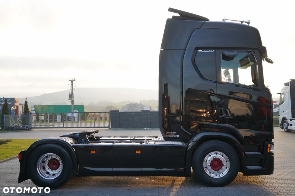 Scania S 500 / RETARDER / KLIMA POSTOJOWA / CAŁA NA PODUSZKACH / ALUFELGI / SKÓRY / - 10