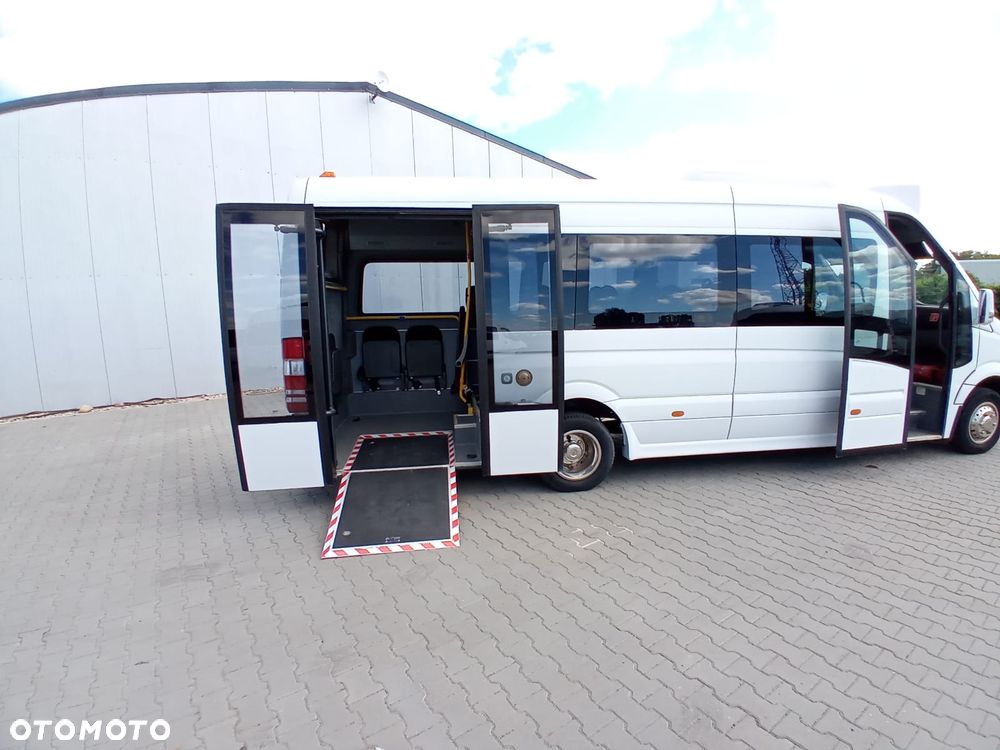 Mercedes-Benz 519 City - 10