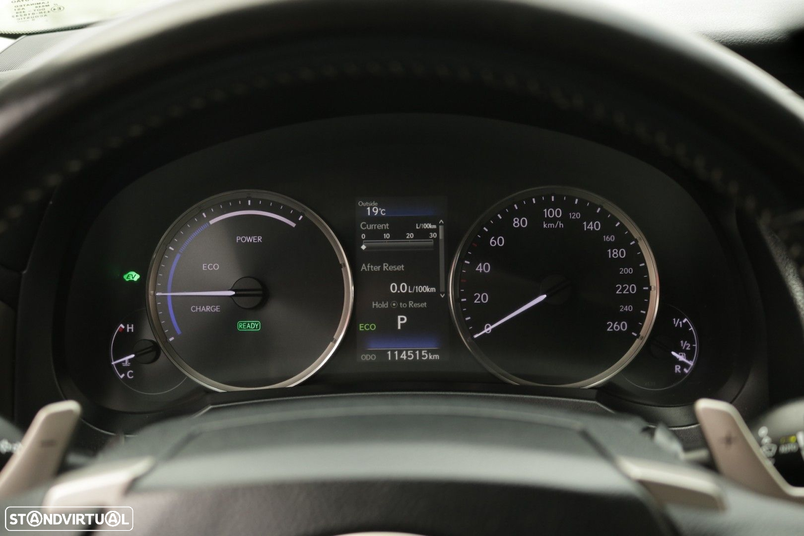 Lexus IS 300H Executive - 39