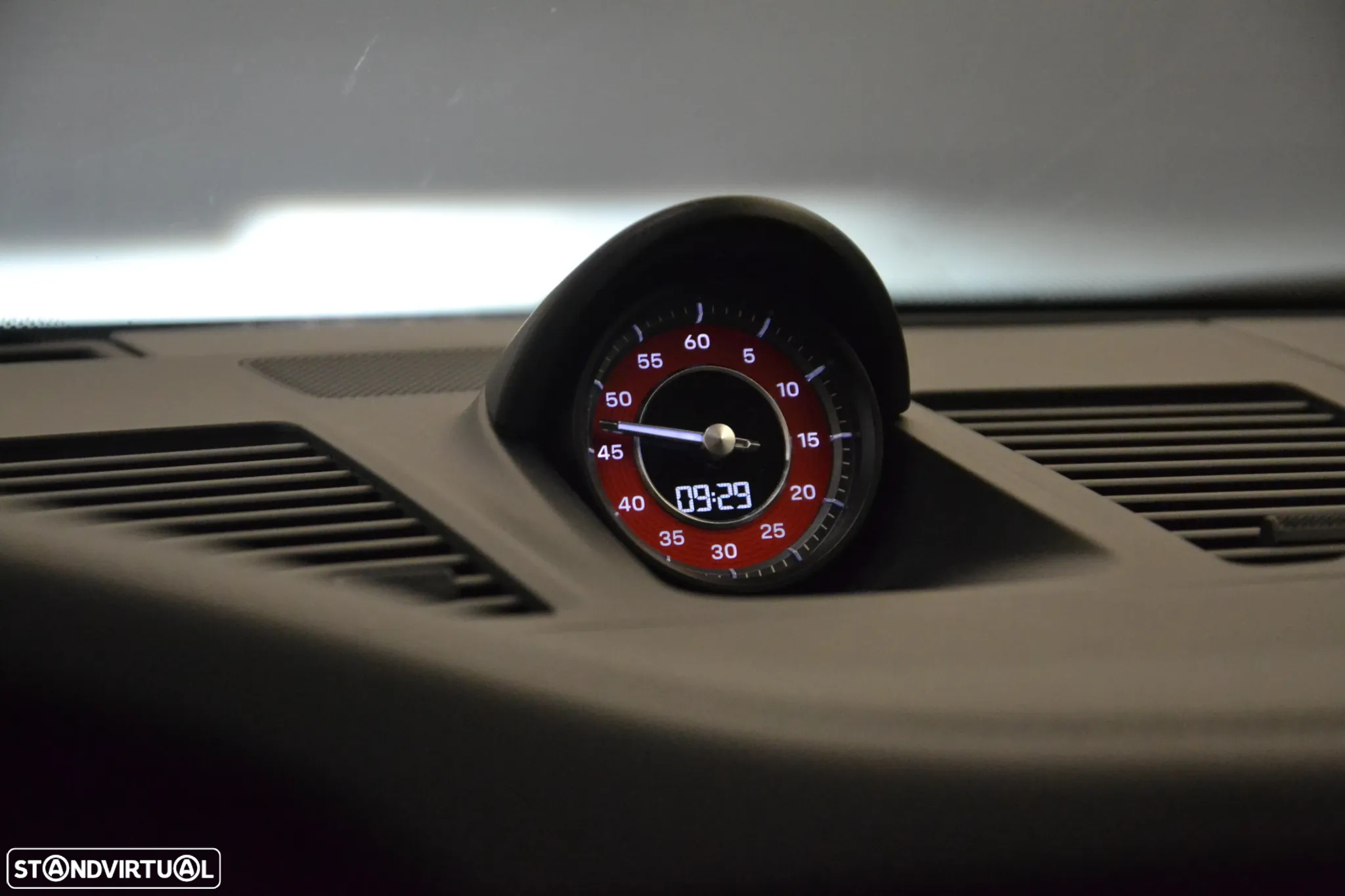 Porsche 911 (992) Turbo S PDK - 33