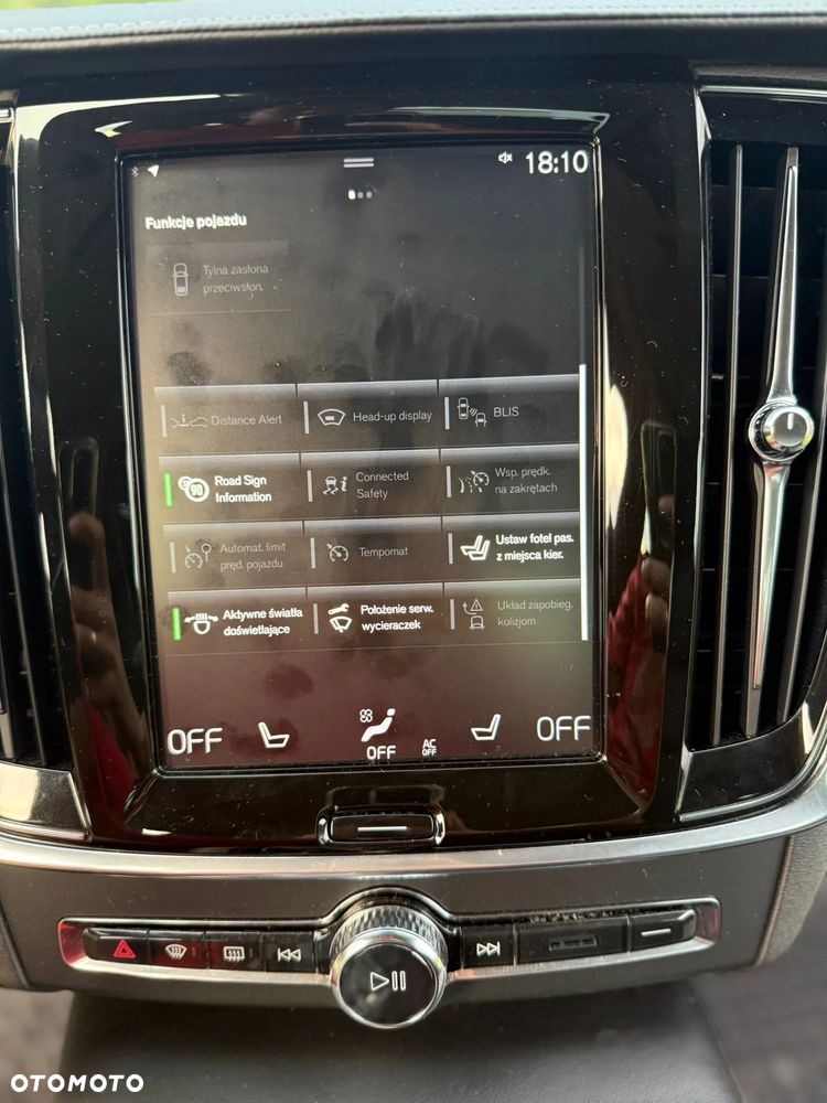 Volvo S90 - 13