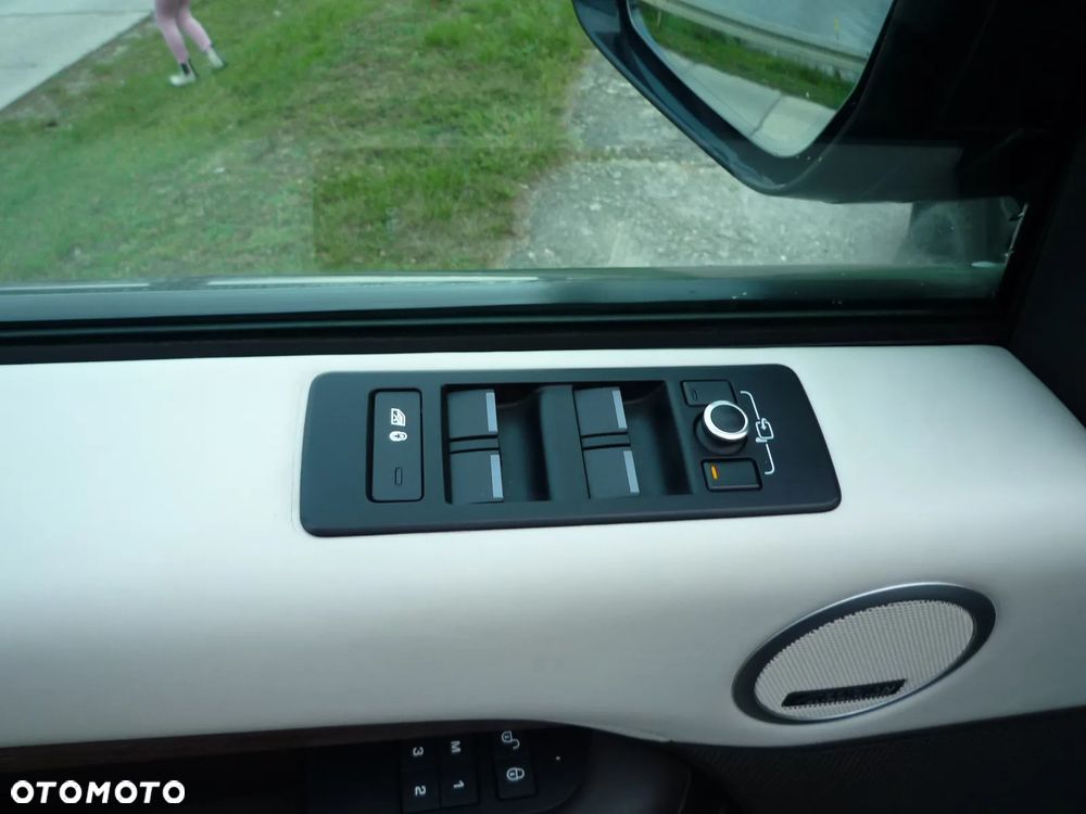 Land Rover Discovery 2.0 Sd4 SkyView Edition - 13