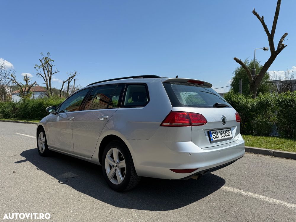 Volkswagen Golf 1.6 TDI 4Motion BlueMotion Technology Comfortline - 4
