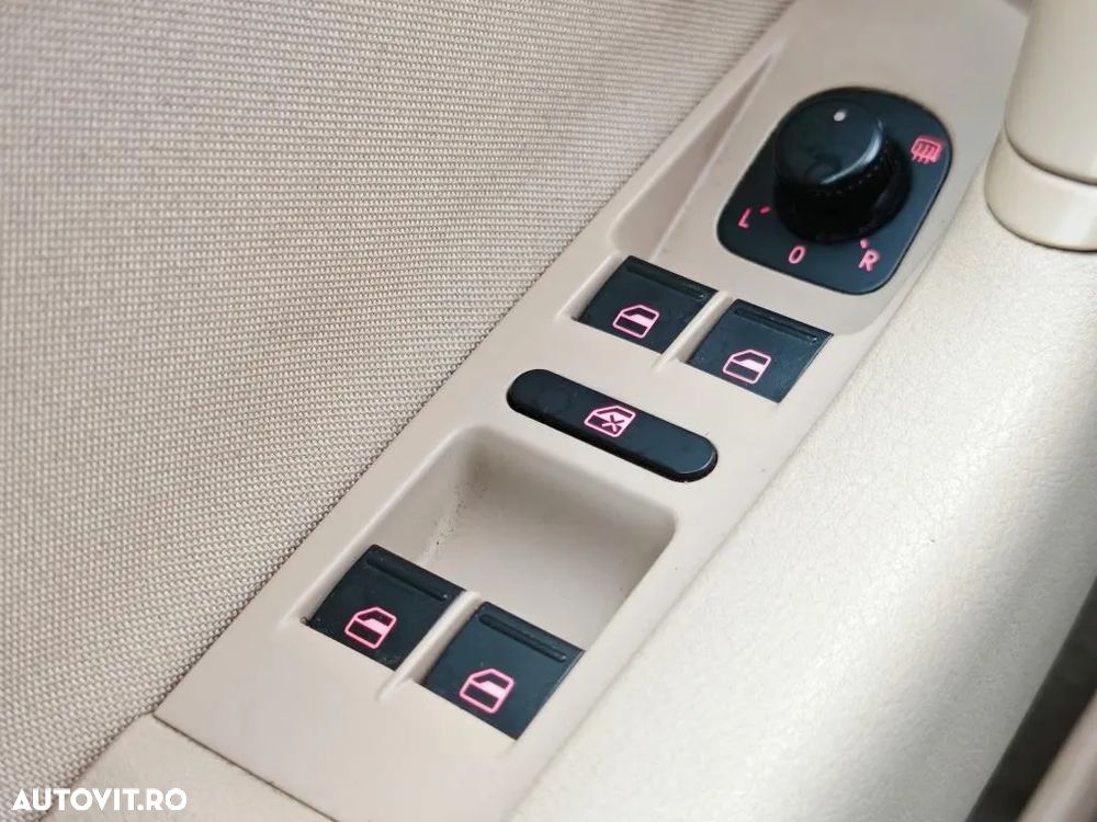 Volkswagen Passat 1.6TDI BlueMotion Tehnology DSG Comfortline - 21