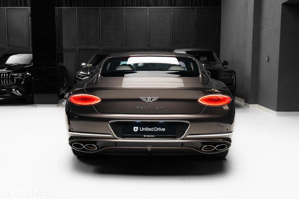 Bentley Continental V8 - 40