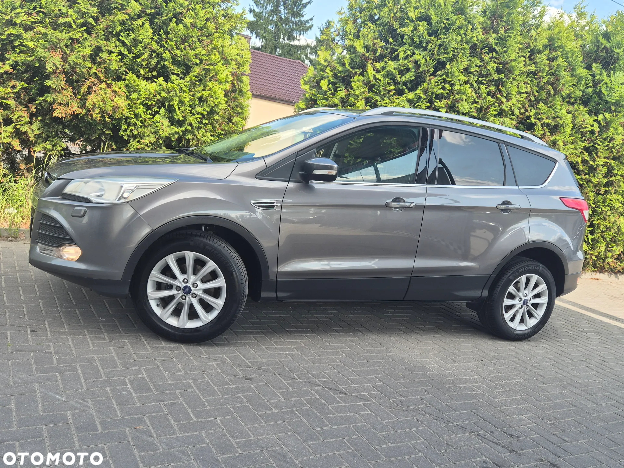 Ford Kuga - 4