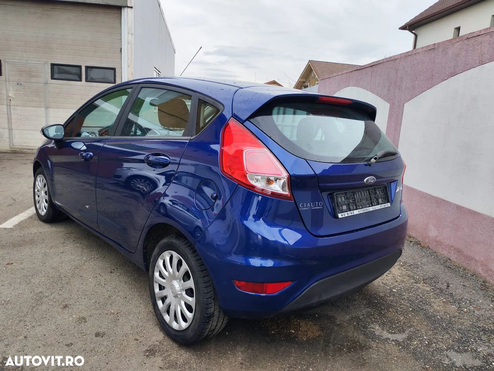 Ford Fiesta - 10