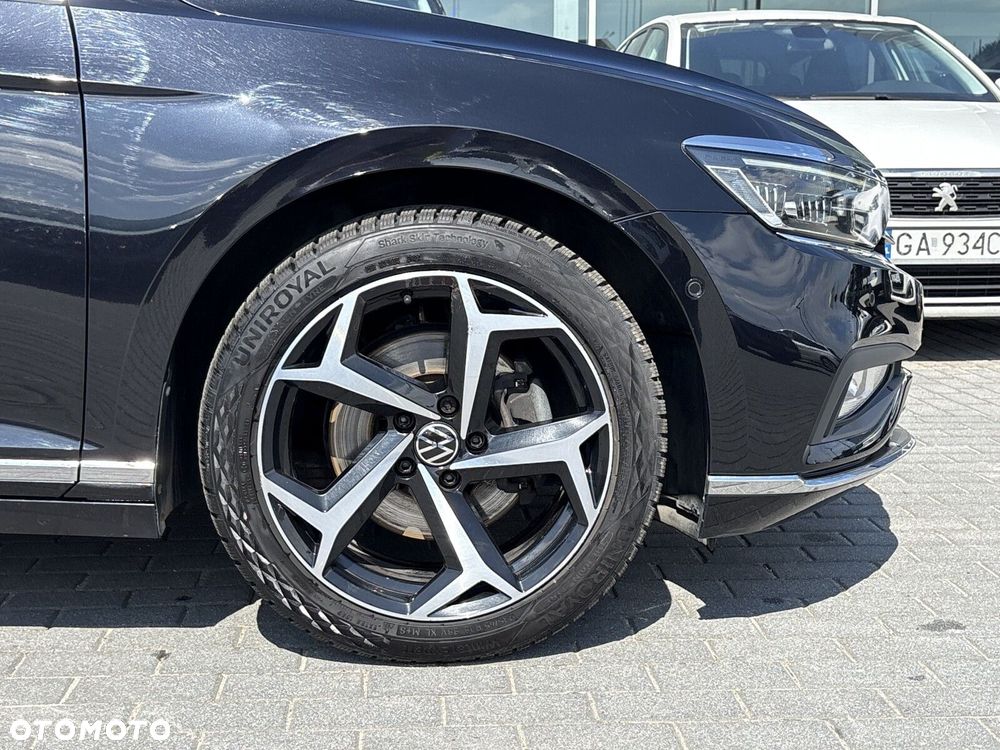Volkswagen Passat Variant 1.5 TSI EVO Elegance DSG - 37