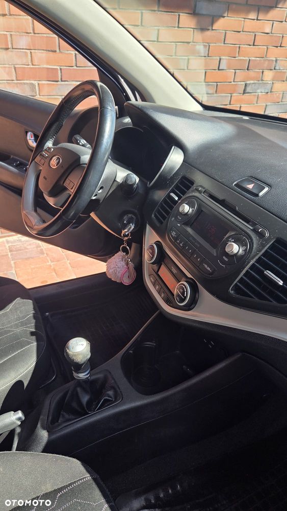 Kia Picanto - 8