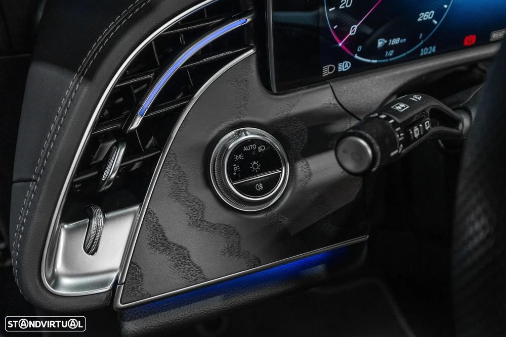 Mercedes-Benz E 300 e Station - 18