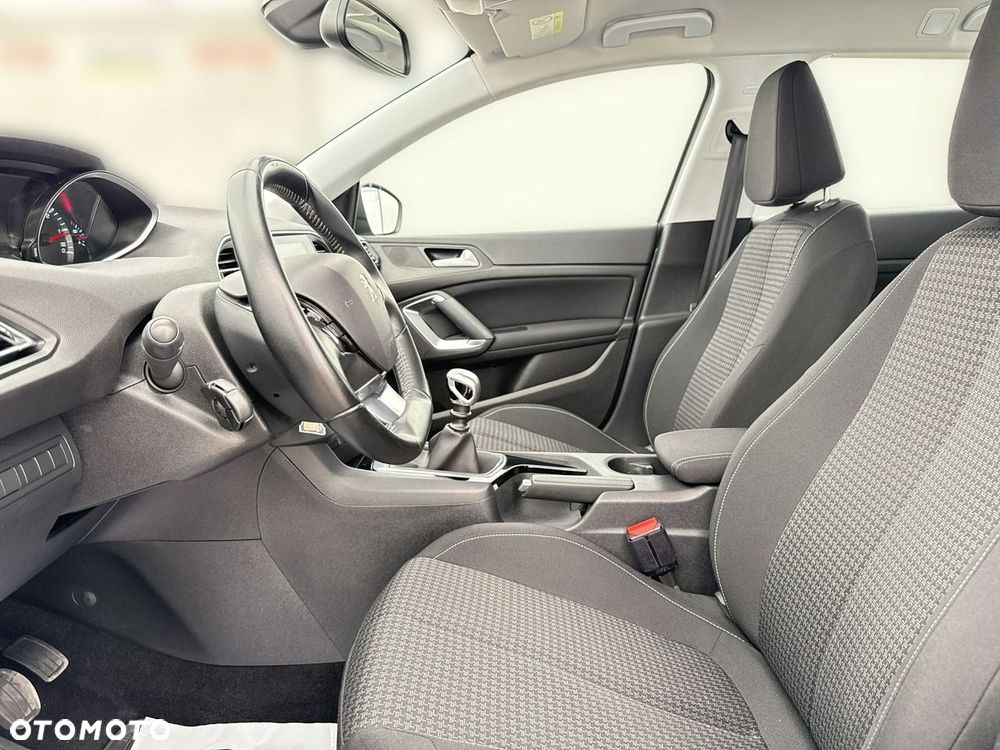 Peugeot 308 - 13
