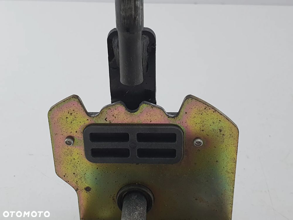 DZWIGNIA BIEGOW WYBIERAK DRAZEK  TGB BLADE 250 - 7