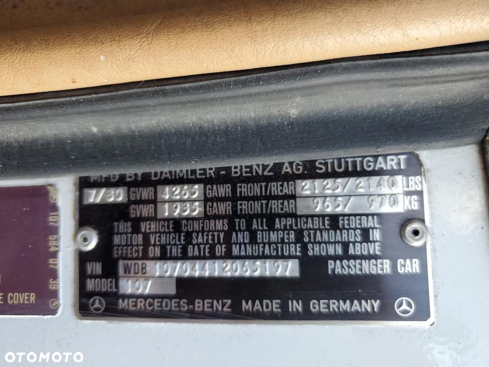 Mercedes-Benz SL - 12