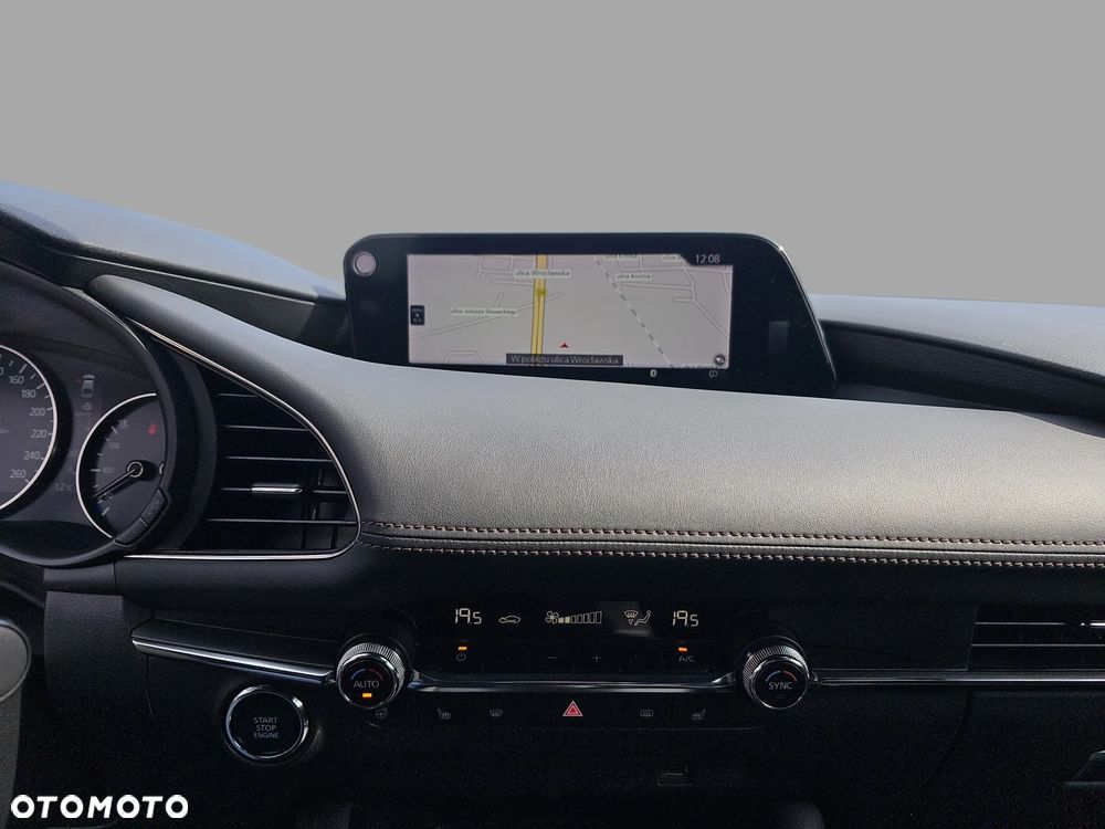 Mazda 3 2.0 mHEV Hikari - 18