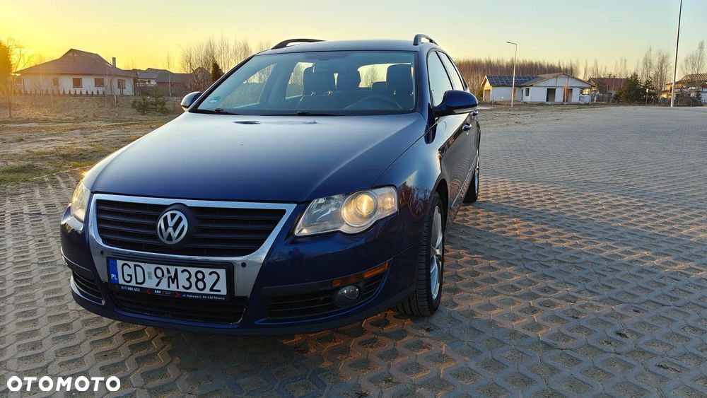 Volkswagen Passat 2.0 TDI DPF Trendline - 2