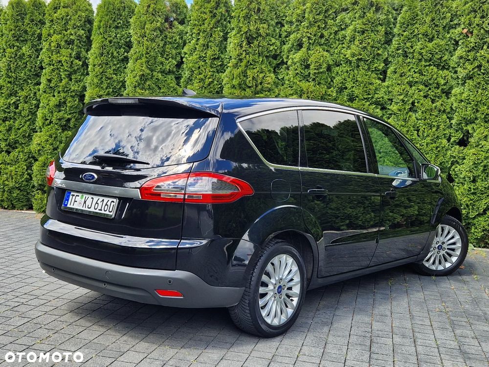 Ford S-Max - 16