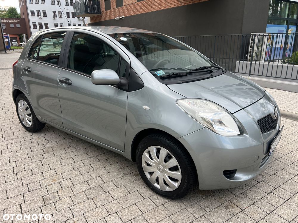 Toyota Yaris 1.0 Luna A/C - 6