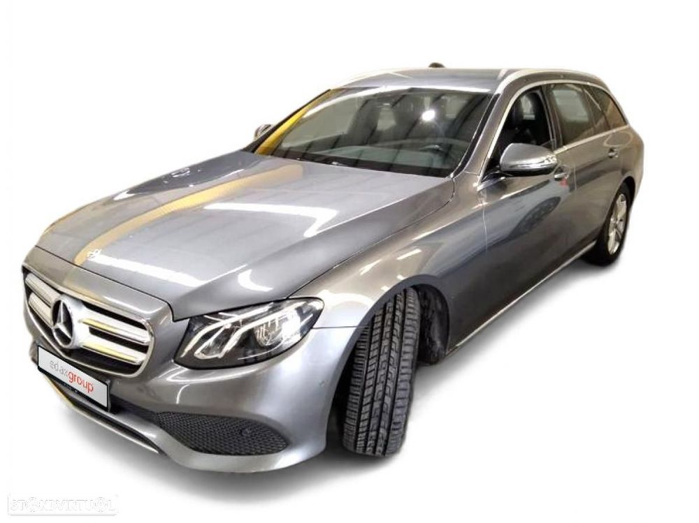 Mercedes-Benz E 220 - 1