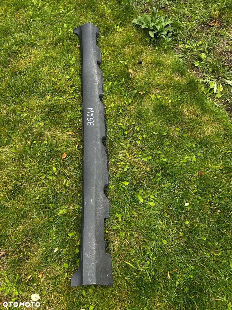 Listwa progowa lewa Mercedes GLC w253