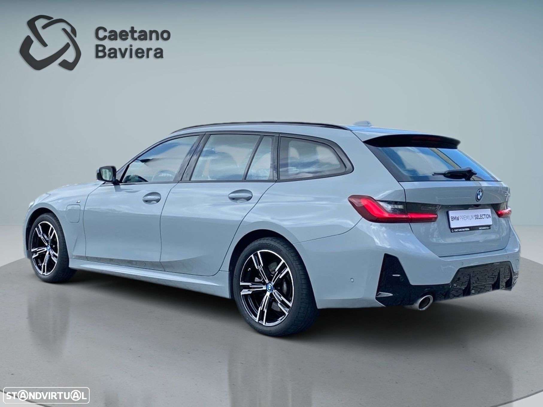 BMW 330 e Touring Pack Desportivo M Auto - 26