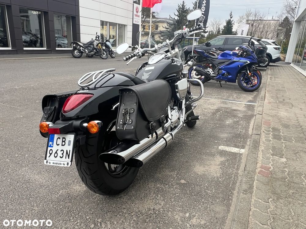 Suzuki Intruder - 8