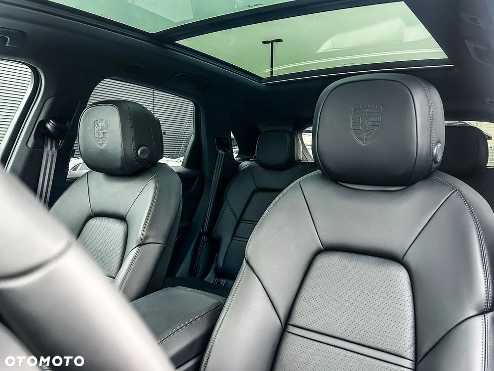 Porsche Cayenne Black Edition - 10