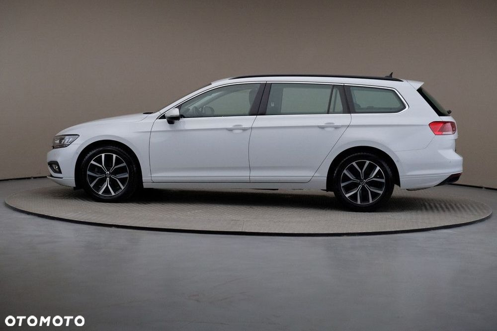 Volkswagen Passat Variant 1.5 TSI EVO Business DSG - 4
