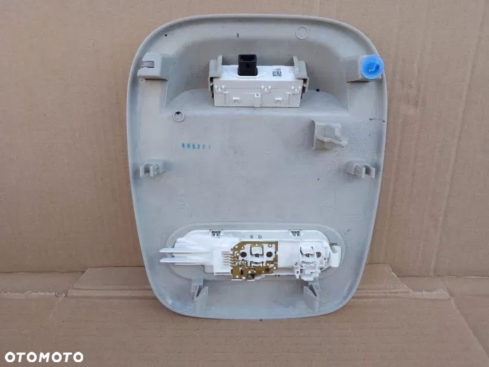 oświetlenie kabiny lampka renault trafic iii vivaro b talento 739483145r - 3
