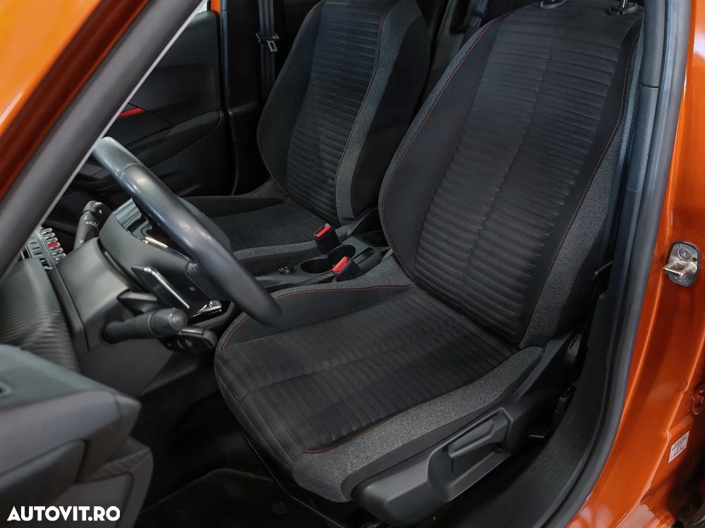 Peugeot 2008 PureTech 130 EAT8 Active - 8