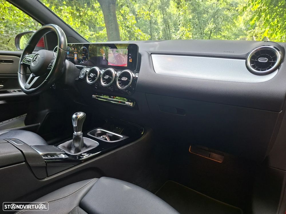 Mercedes-Benz B 180 d Progressive - 12
