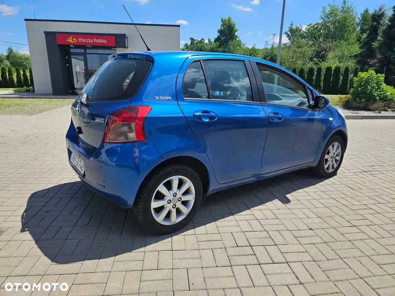 Toyota Yaris 1.0 Luna A/C - 3