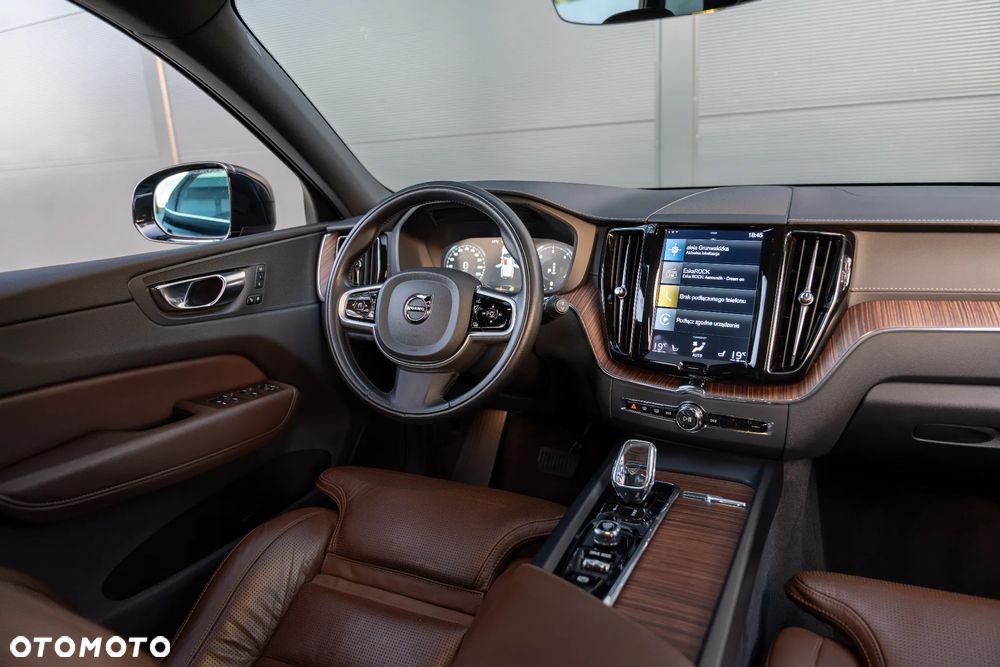 Volvo XC 60 B5 D AWD Inscription - 13