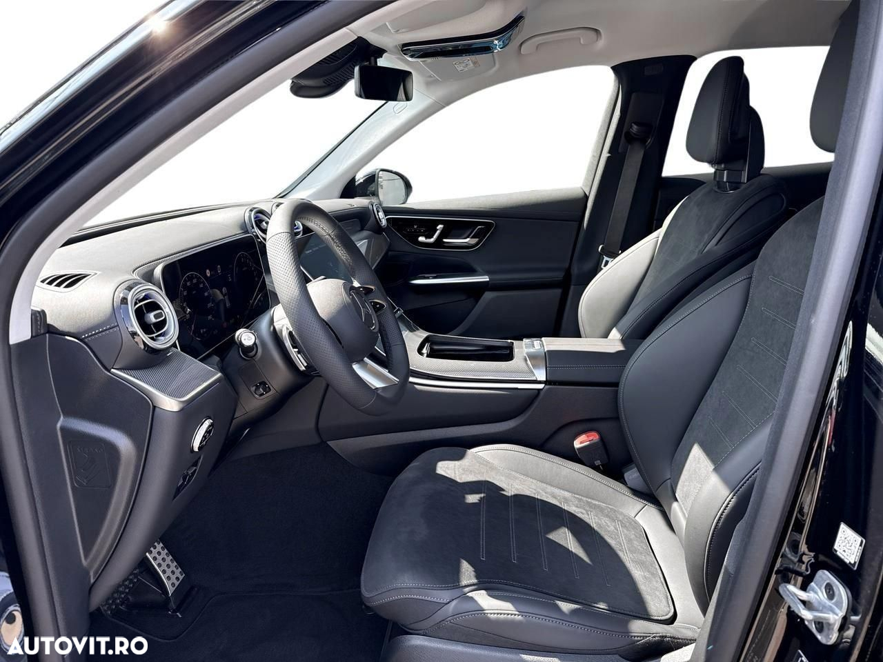 Mercedes-Benz GLC 300 e 4MATIC - 11
