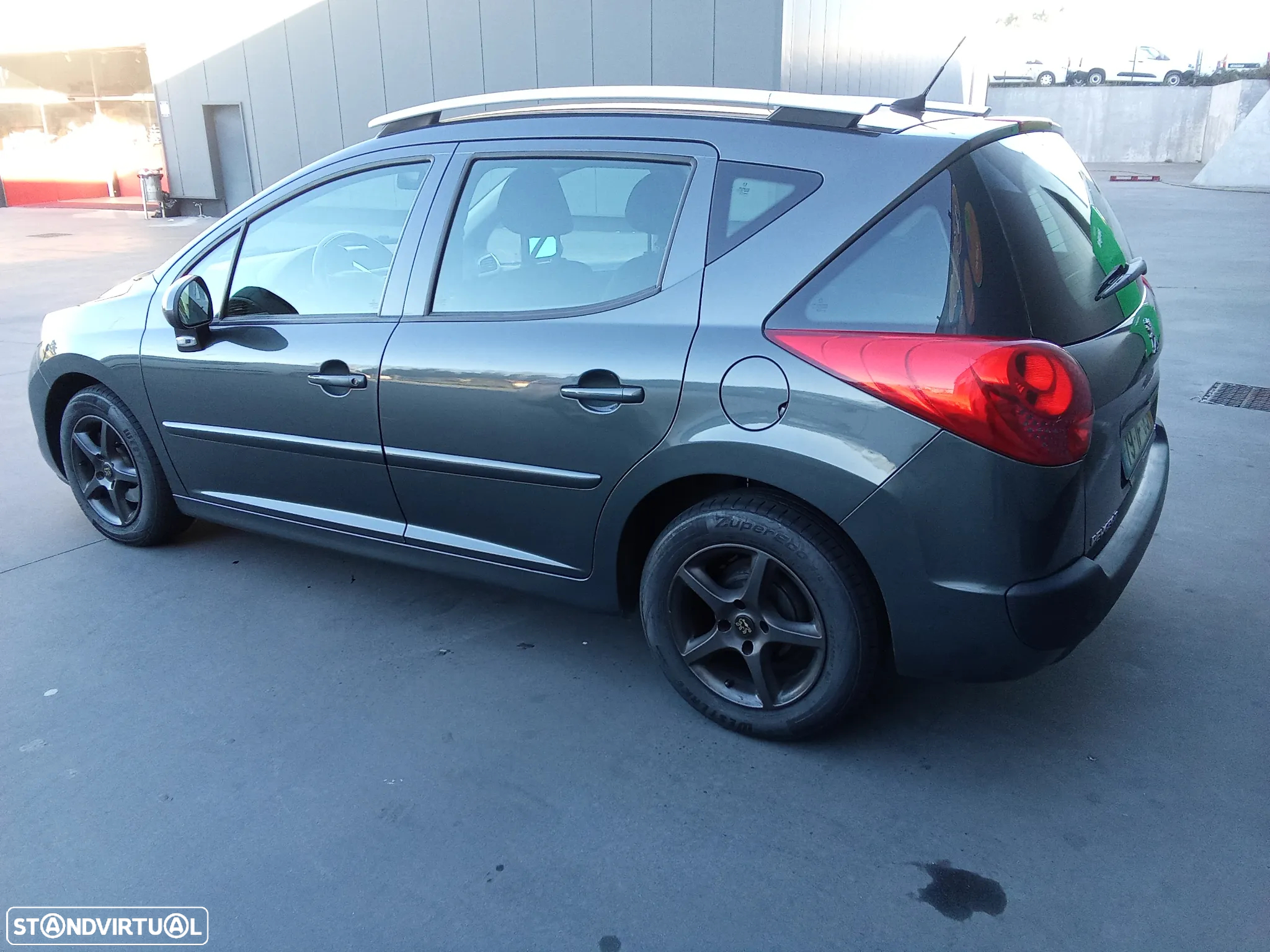 Peugeot 207 SW 1.4 Premium - 2