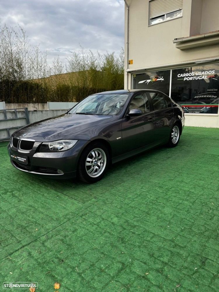 BMW 320 dA Exclusive - 10