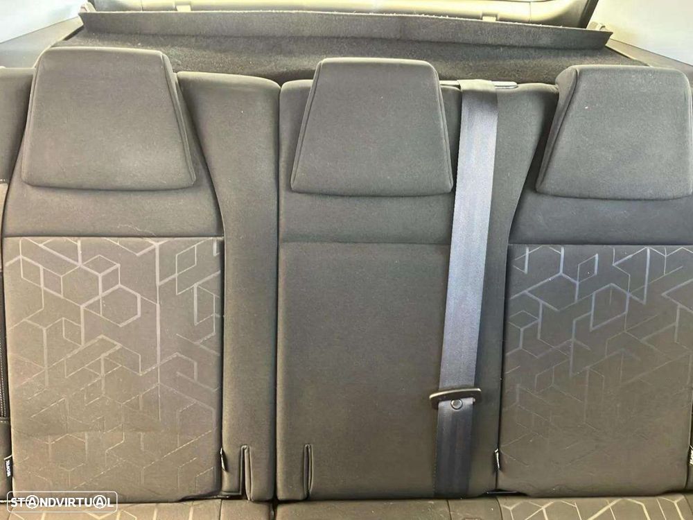 Peugeot 2008 1.2 PureTech Style - 15