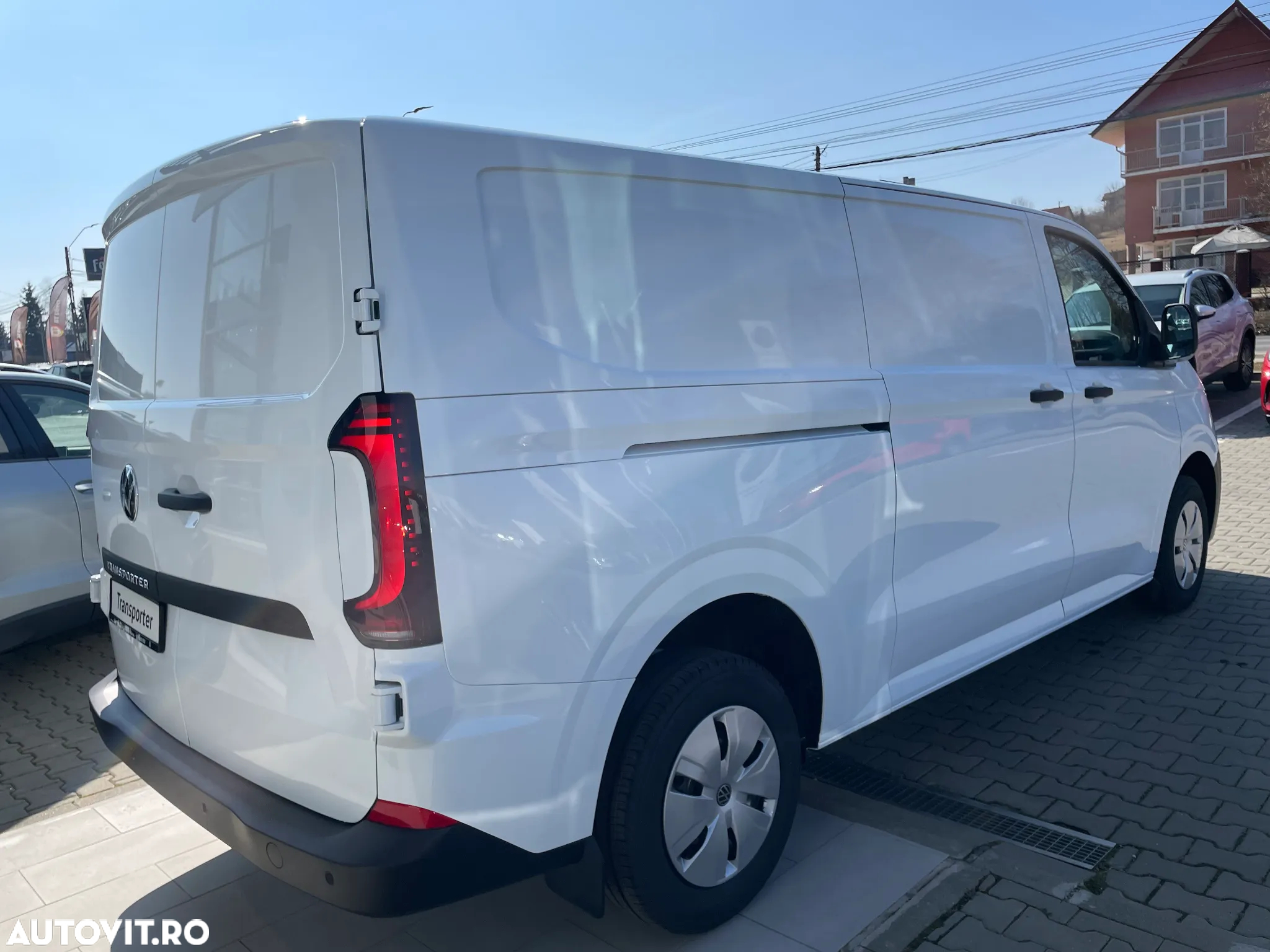 Volkswagen Transporter - 4