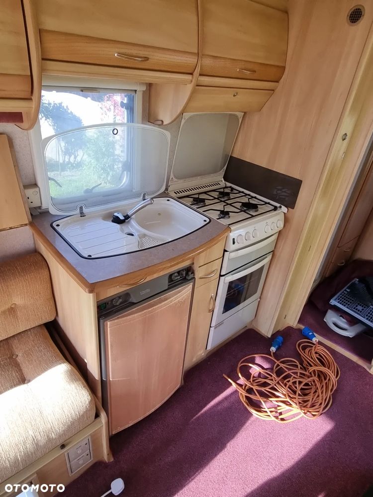 SWIFT Sterling Eccles 2000 - 31
