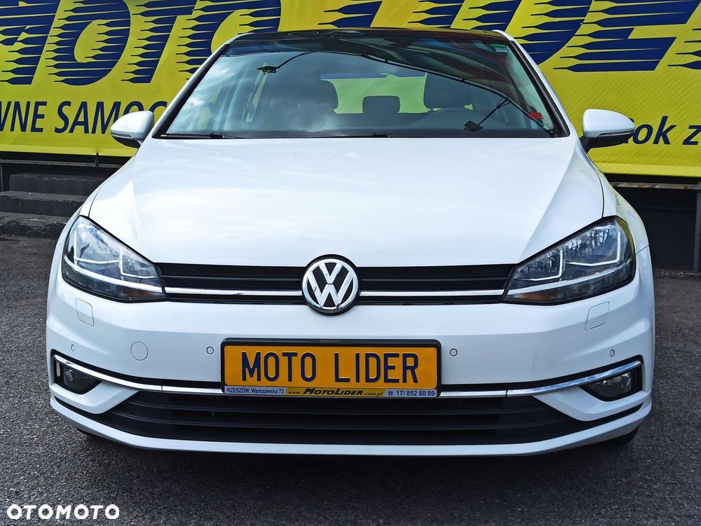 Volkswagen Golf - 2