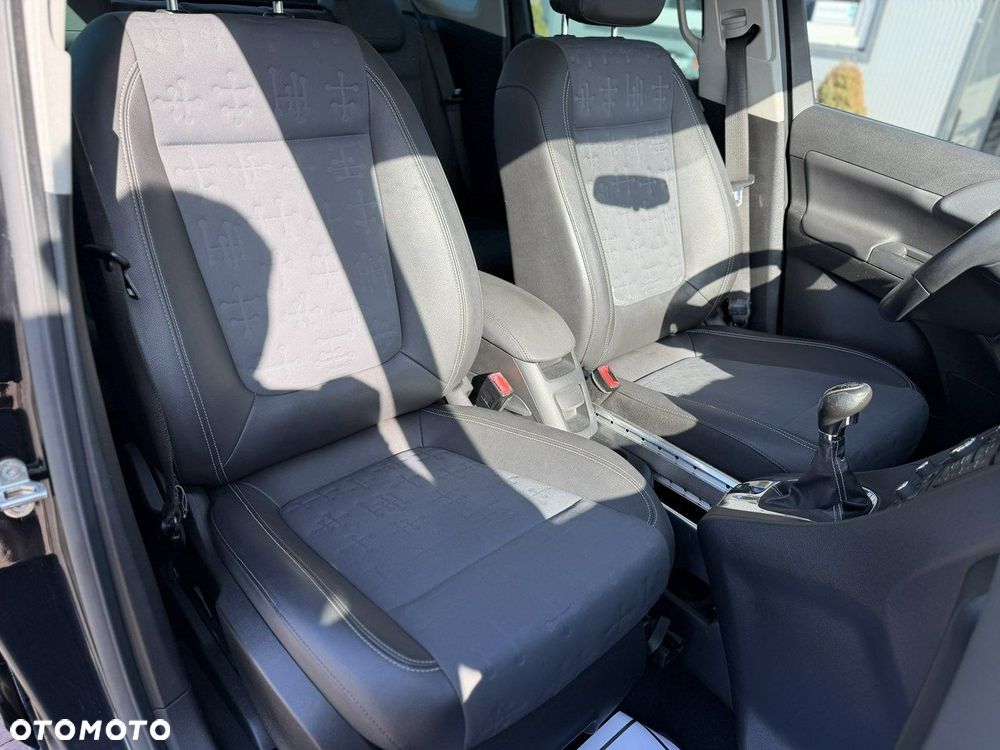 Opel Meriva 1.4 T Cosmo - 27