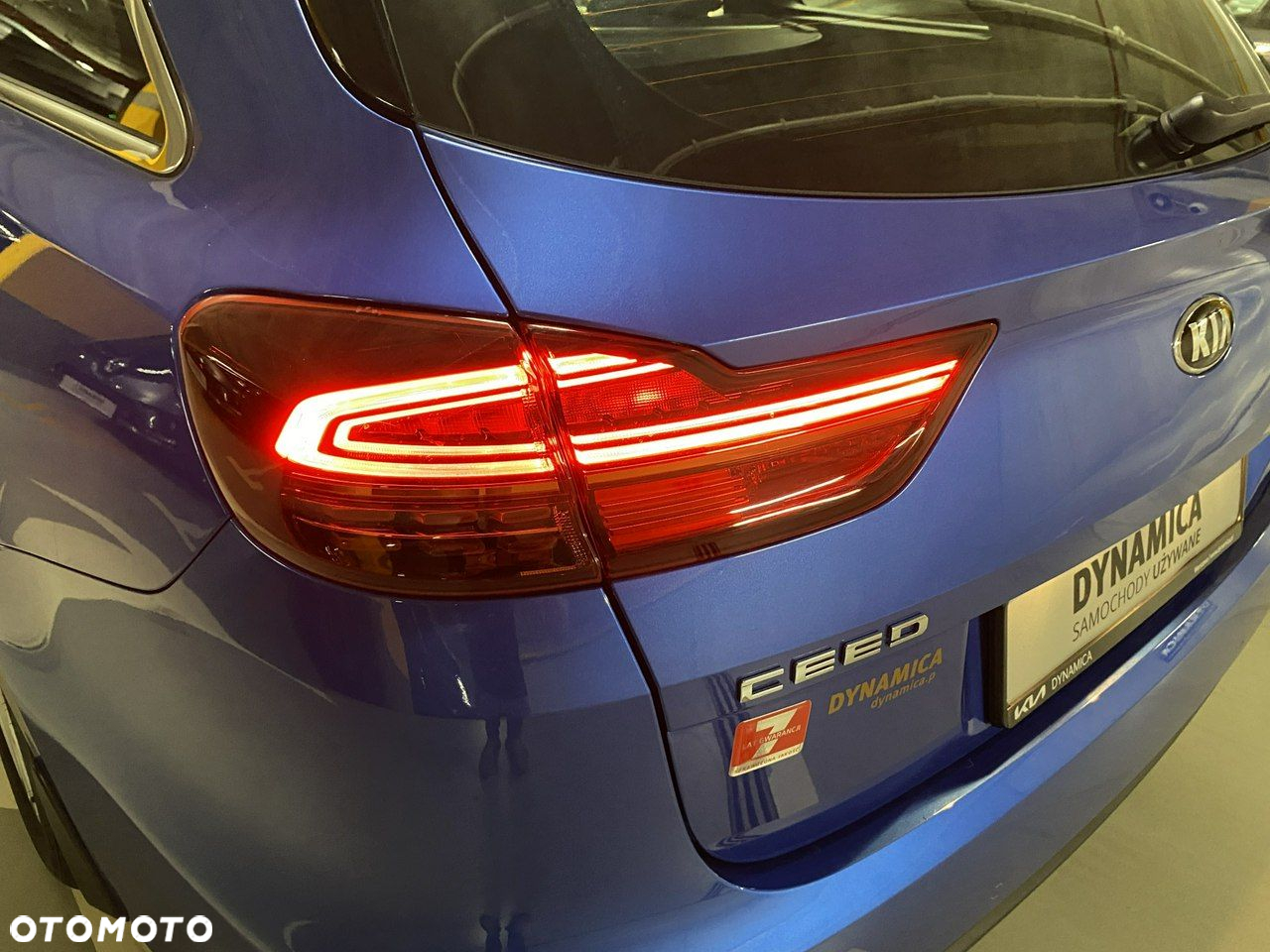 Kia Ceed - 11