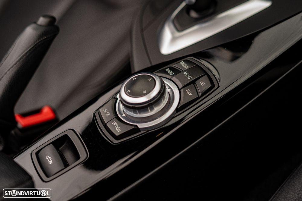 BMW 228 i Auto - 29
