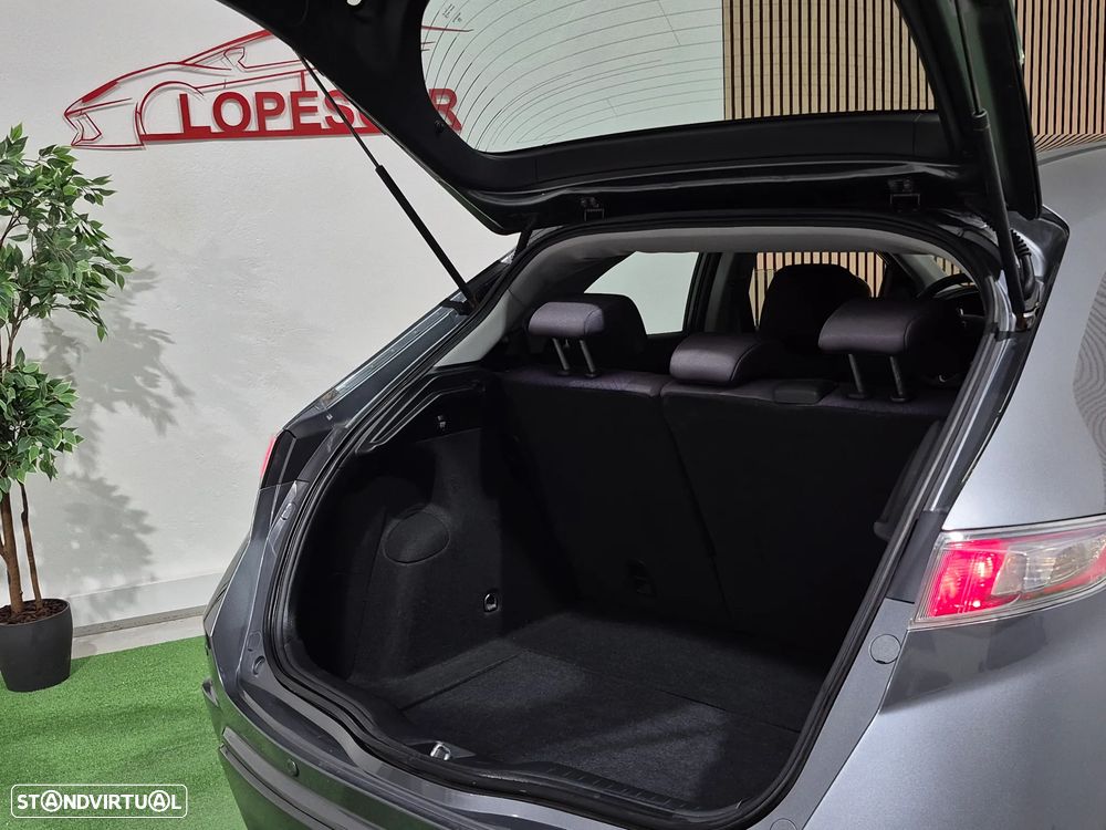 Honda Civic 1.8 Elegance - 29