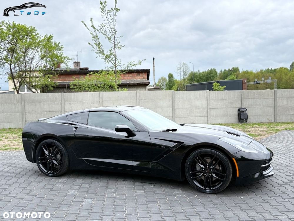 Chevrolet Corvette - 8