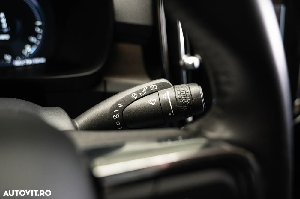 Volvo XC 40 T4 Recharge DKG Inscription - 28