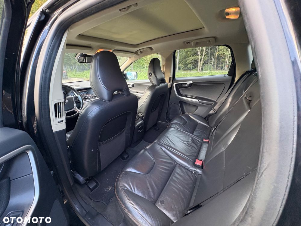 Volvo XC 60 2.4D AWD Summum - 25