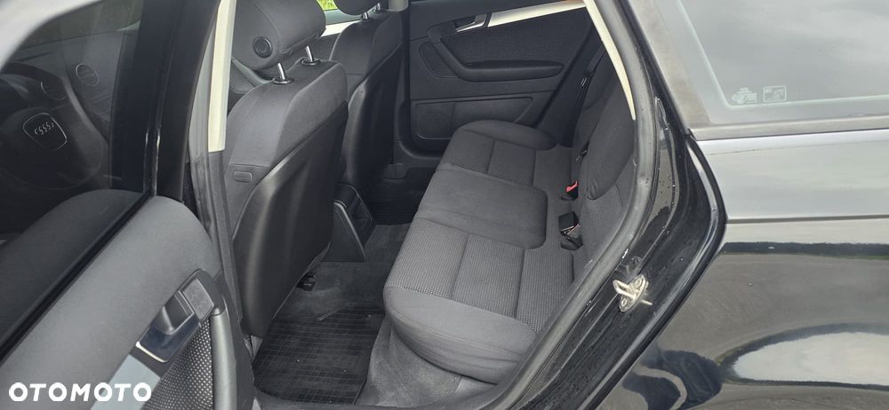 Audi A3 Sportback 2.0 TDI DPF quattro Ambiente - 9