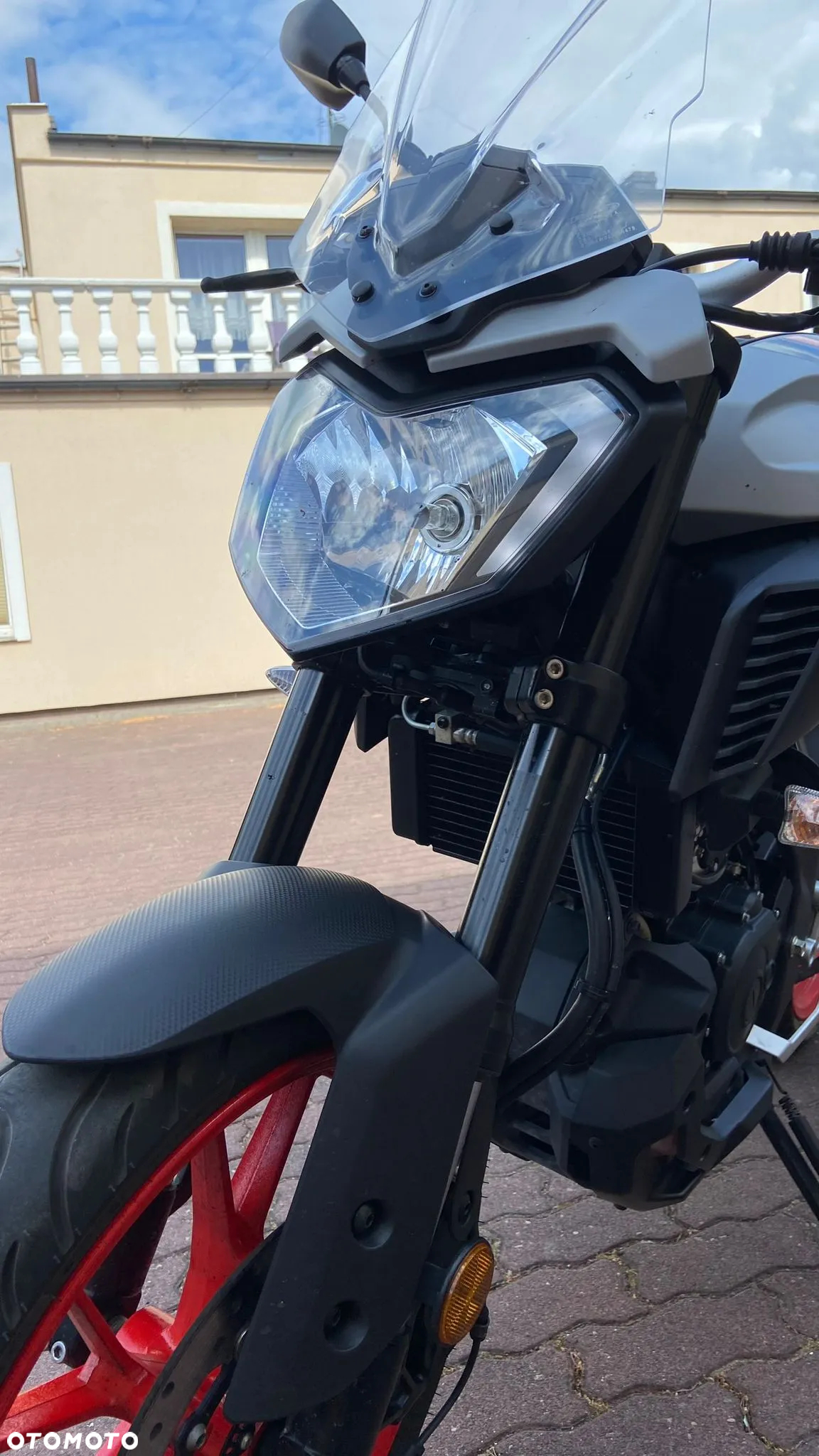 Yamaha MT - 16